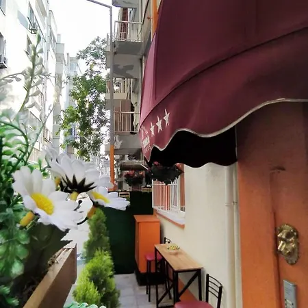 Zebra Alsancak Apart-hotel *